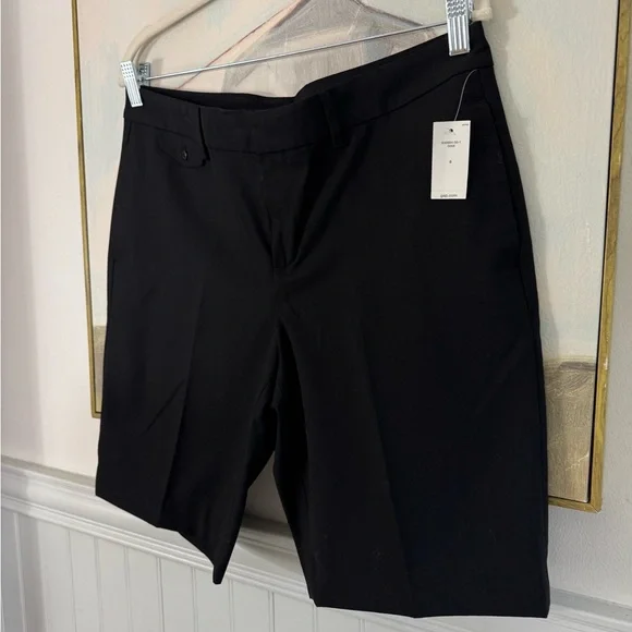 GAP Downtown Bermuda 10” Shorts Black NWT size 8 - Picture 3 of 7
